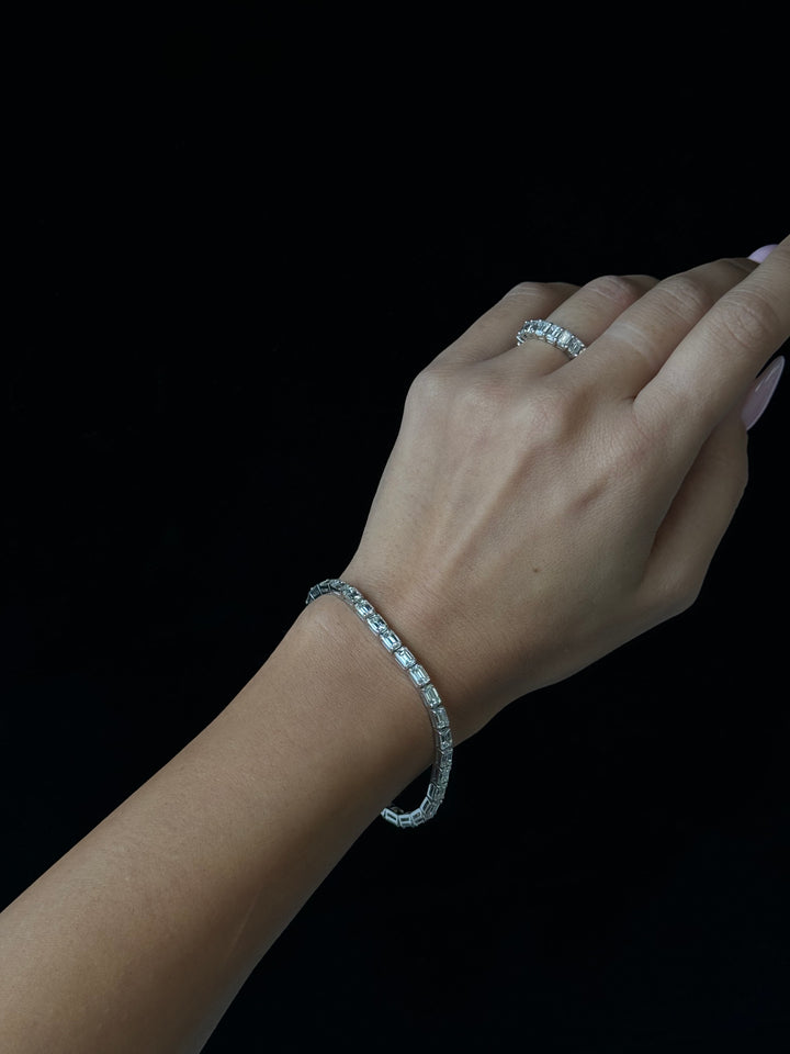 11.04CT T.W East To West Emerald Cut Natural Diamond Tennis Bracelet 14K White Gold