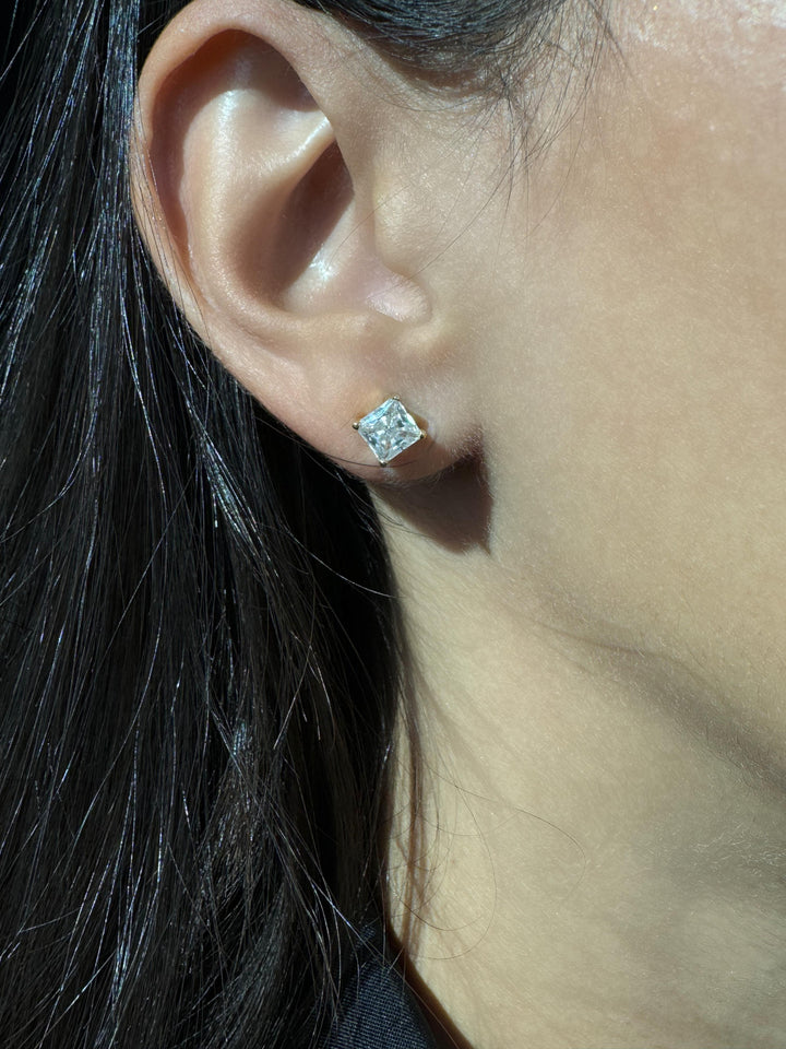 Telsa -Princess Cut Diamond Studs