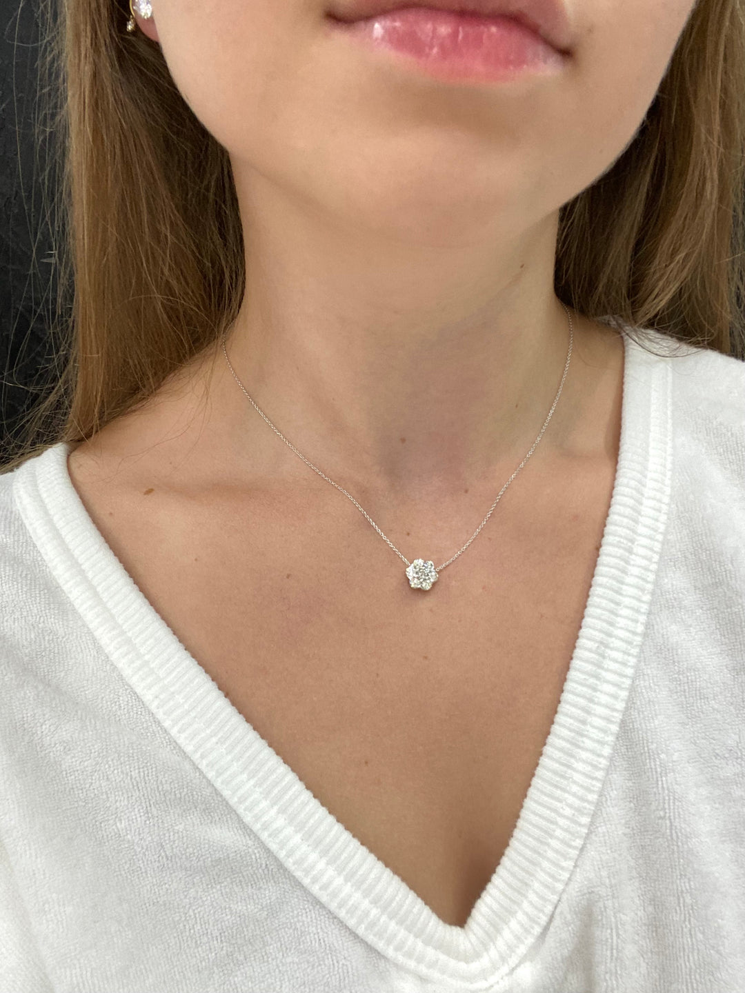 Model Wearing 1CT Flower Cluster Natural Diamond Pendant