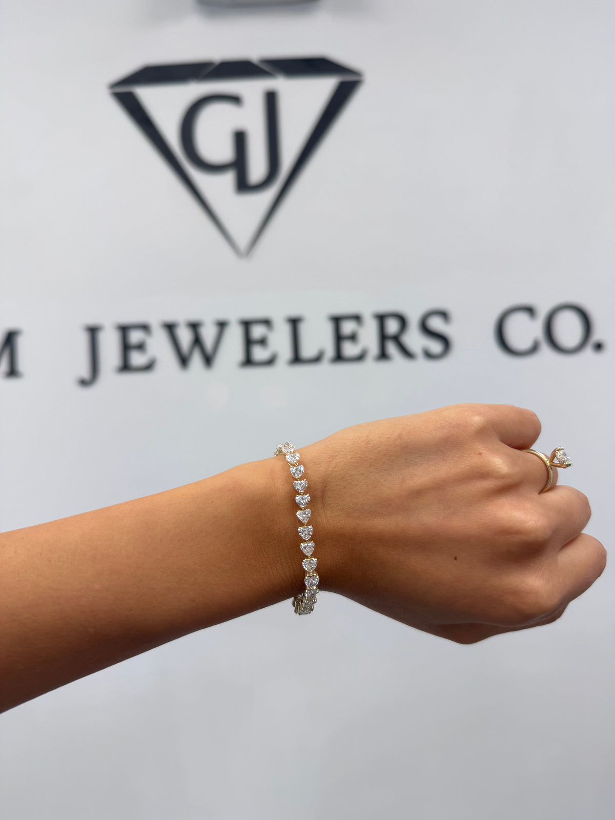 East to West Heart Shape Natural Diamond Tennis Bracelet 14K Solid Gold
