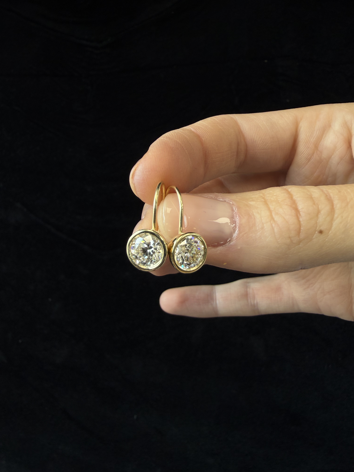 Round Shape Natural Diamond Dangle Earrings Live