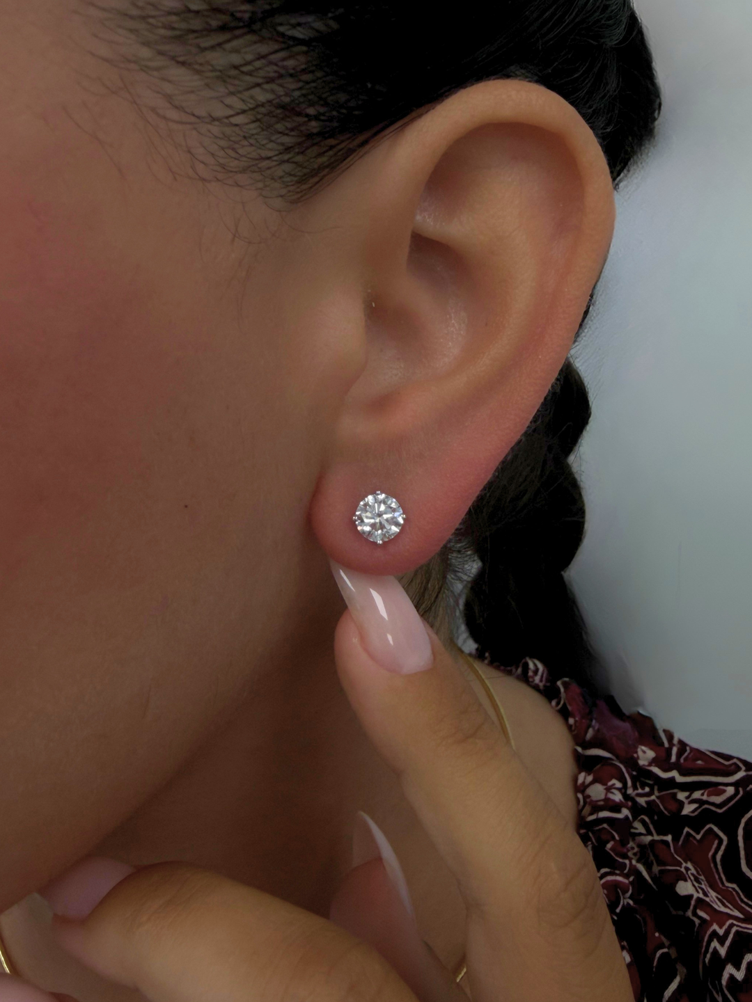 4 Prong Round Natural Diamond Studs