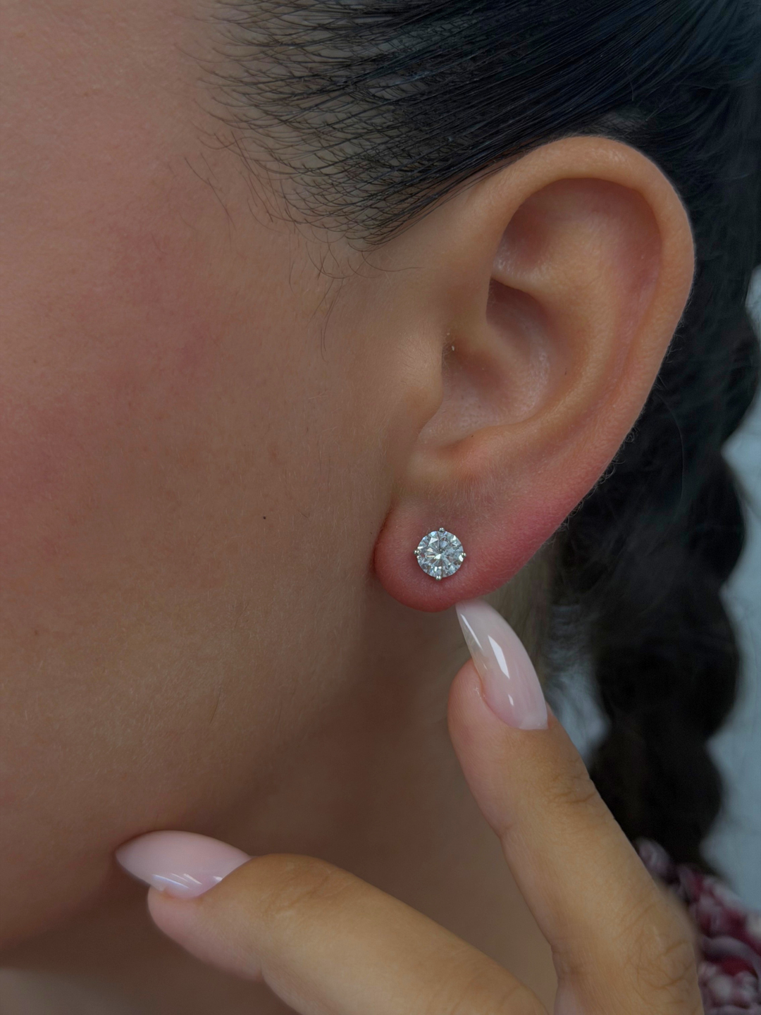 4 Prong Round Natural Diamond Studs