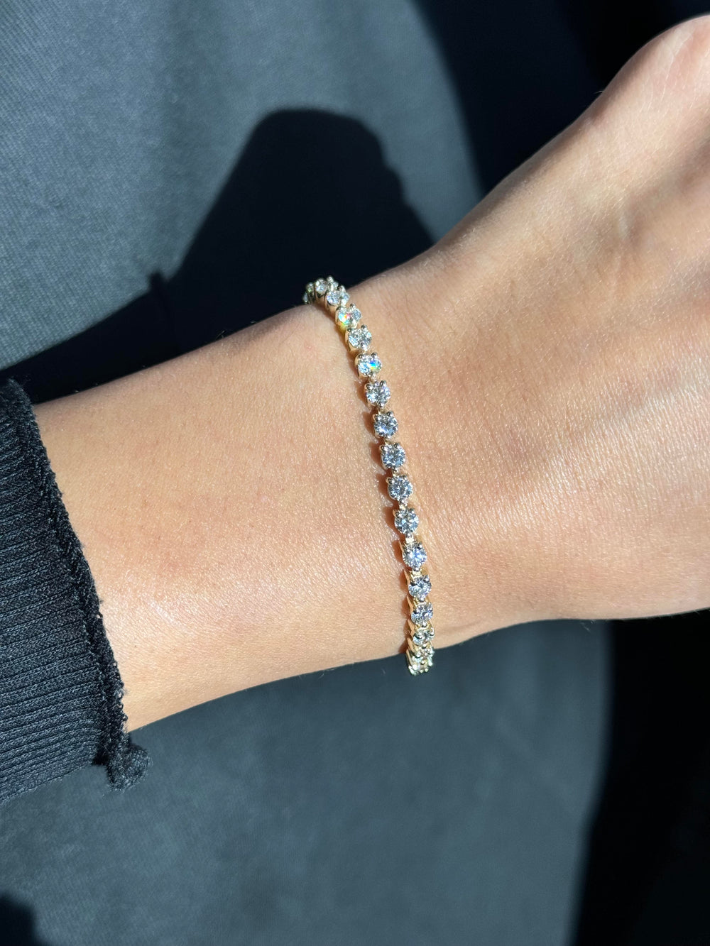 3-Prong Natural Diamond Tennis Bracelet-Martini Style Gold, Model Wrist