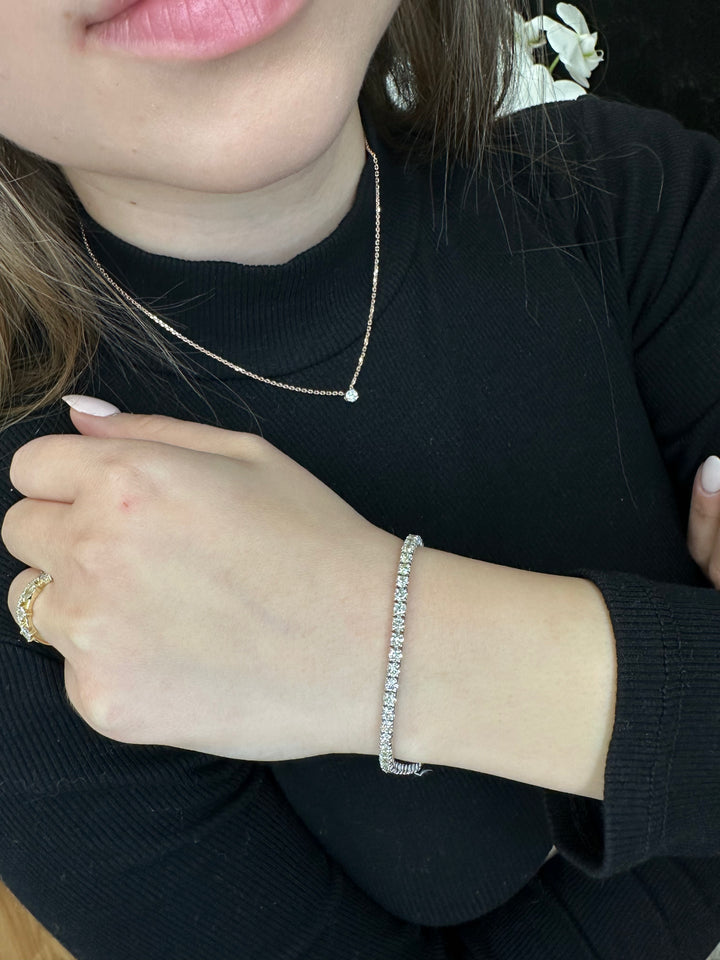  3.45CT Tennis Bracelet in 14k Solid Gold, on hand