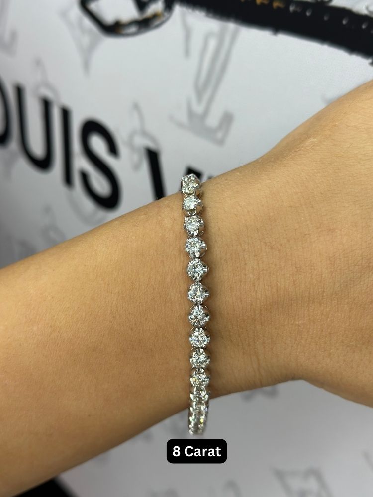 8 carat and 5 carat tennis bracelets - Picture of Ashoka Jewellers,  Candolim - Tripadvisor