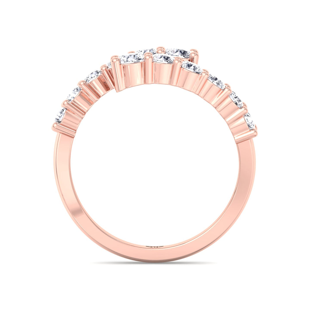 Graduated Round Cut Diamond Ring Rose Gold