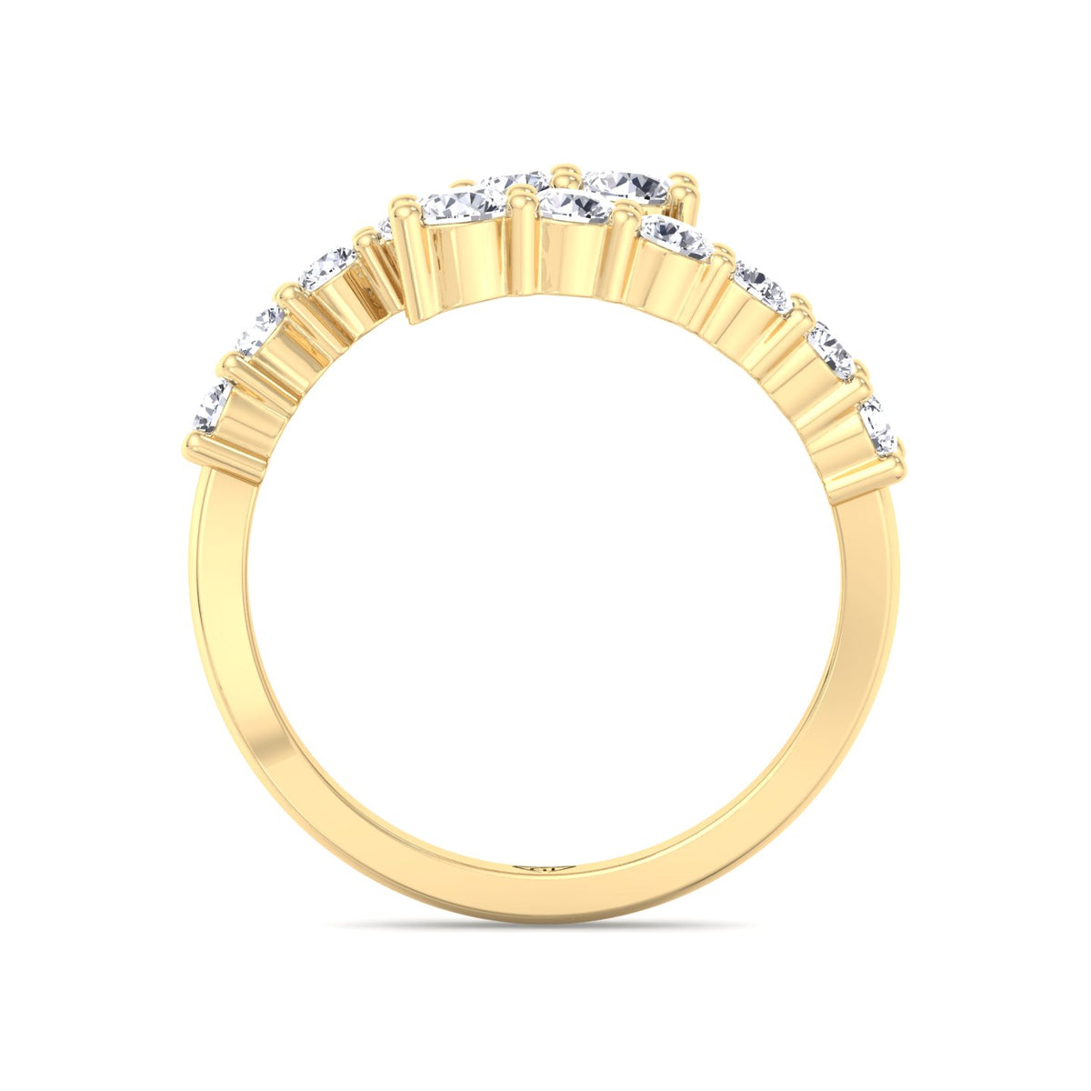 Graduated Round Cut Diamond Ring Yellow Gold