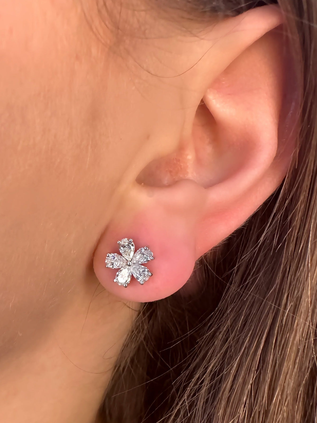 Meldo - 1.05 Carat Pear Shape Flower Diamond Earrings - Gem Jewelers Co