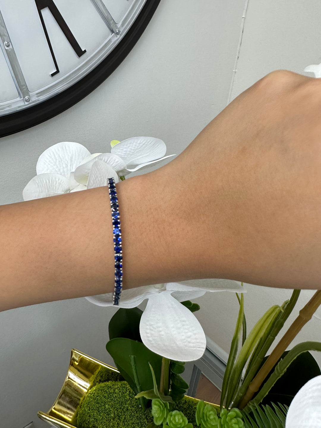blue-sapphire-tennis-bracelet-18k-white-gold