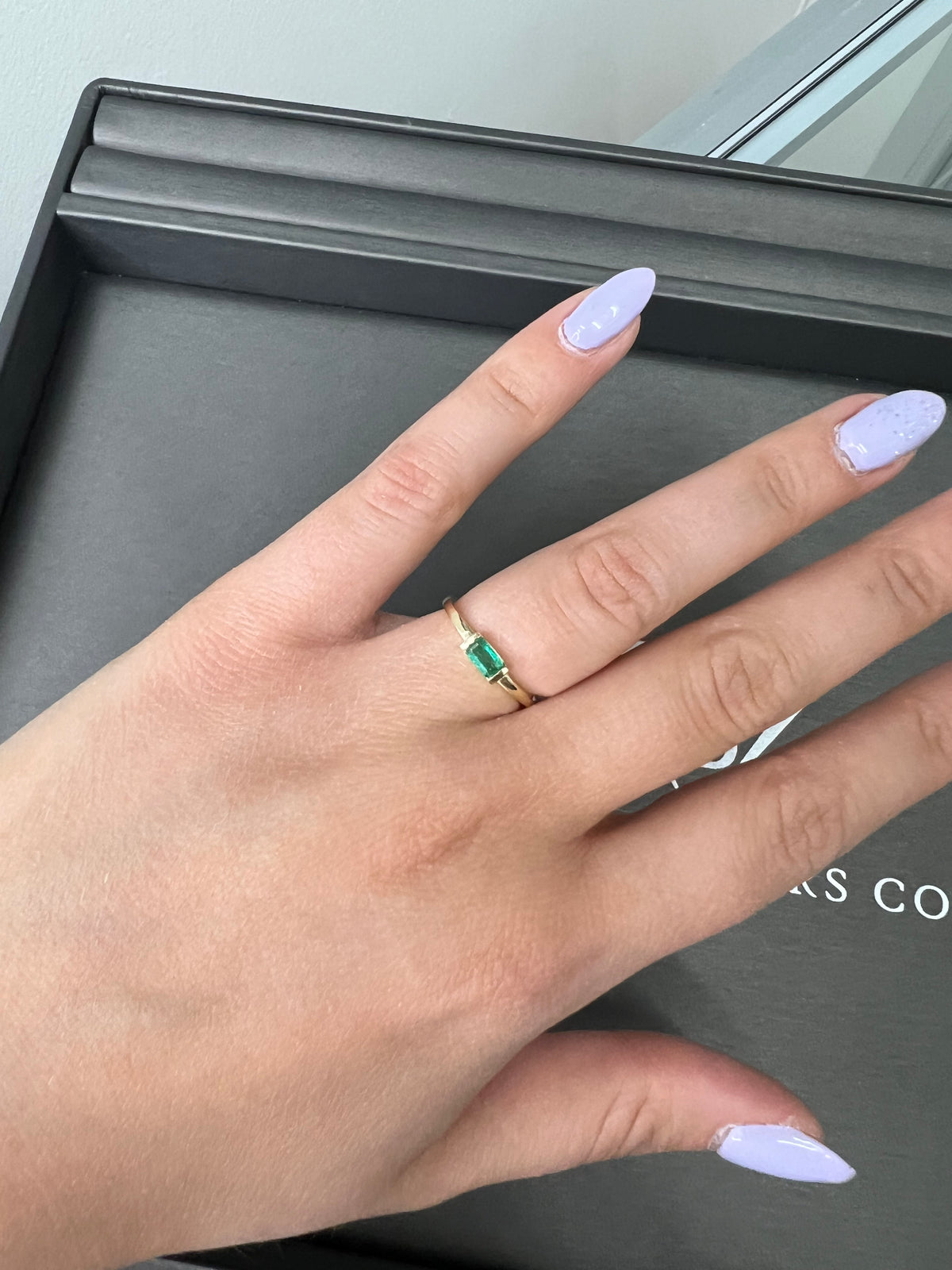 0.25ct-dainty-baguette-cut-green-emerald-solitaire-stackable-ring-in-14k-yellow-gold