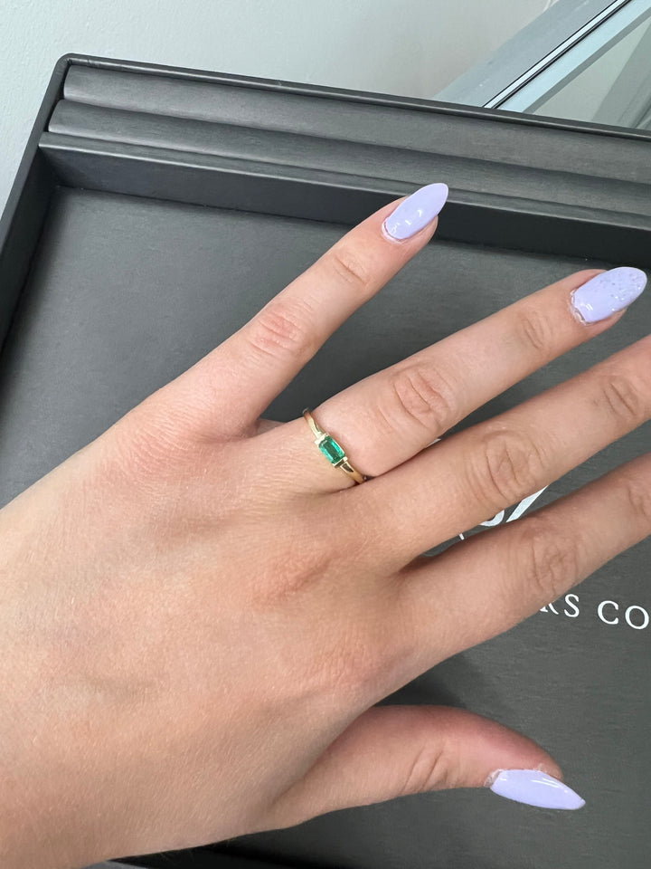 Verde - Dainty Green Emerald Baguette Solitaire Stackable Ring