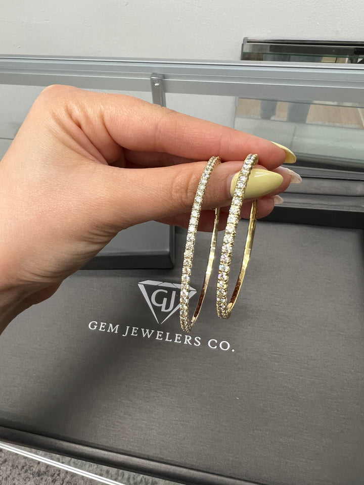 1.50-carat-and-2.00-carat-flexible-diamond-bangle-in-14k-yellow-gold