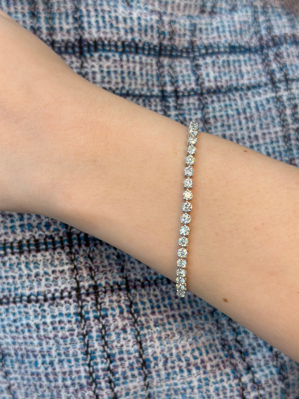 3-prong-martini-style-diamond-tennis-bracelet-in-solid-14k-white-gold