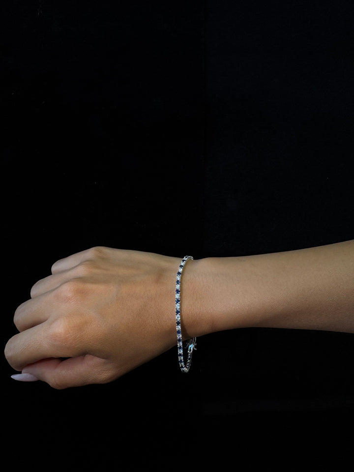 Natural Diamond & Sapphire Tennis Bracelet Gold Model Hand