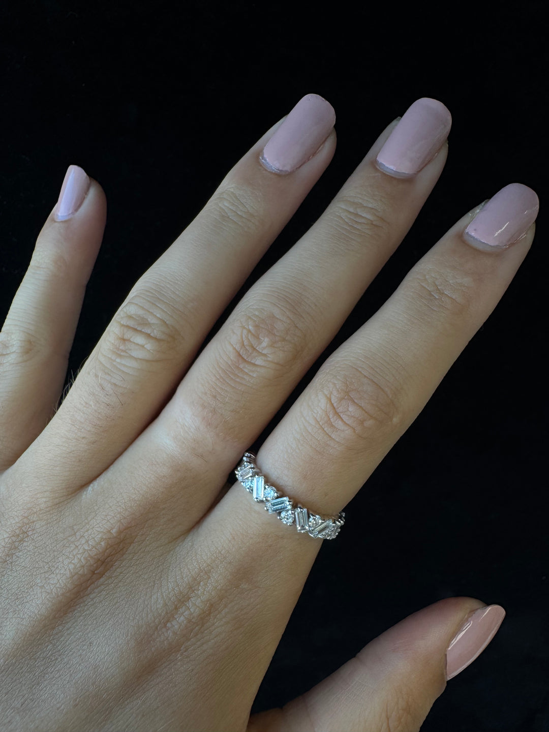 Delfina - Baguette and Round Shape Diamond Offset Band