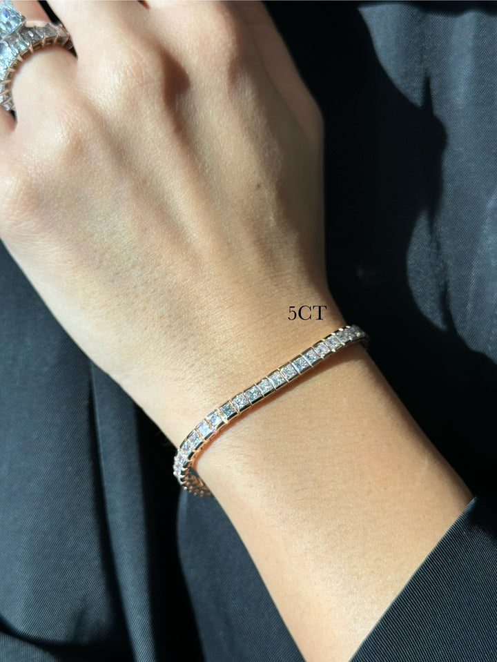 Princess Cut Natural Diamond Tennis Bracelet Gold Model Hand