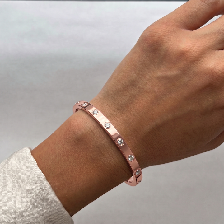 Anza - Round Cut Bezel Set Natural Diamond Bangle