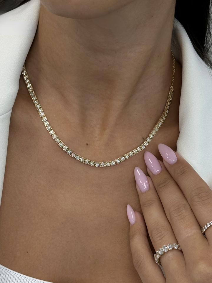Halfway 4-Prong Natural Diamond Tennis Necklace