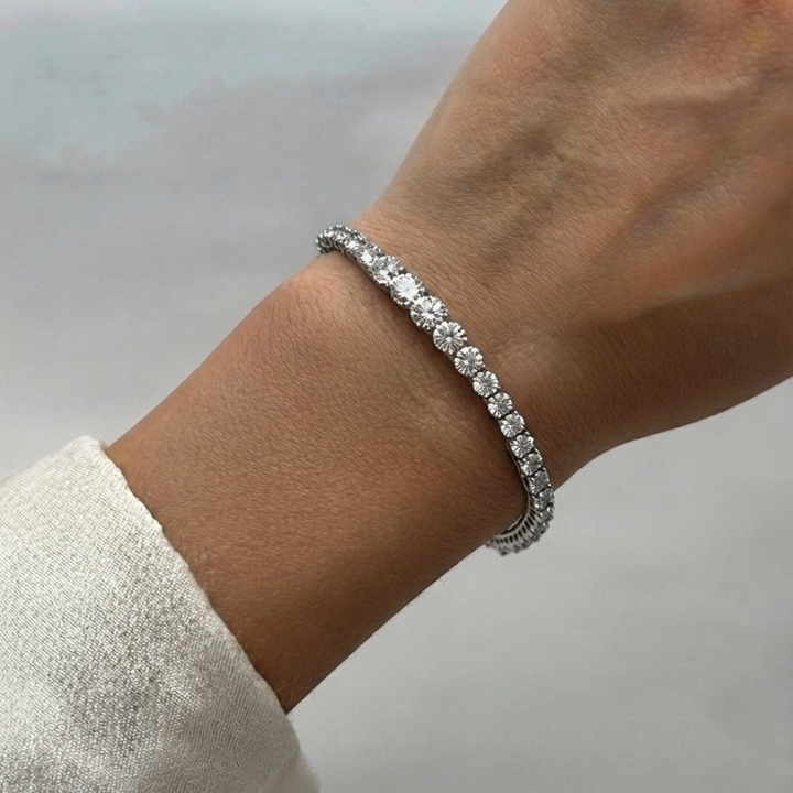 3-Prong Graduated Natural Diamond Tennis Bracelet 14K Solid Gold