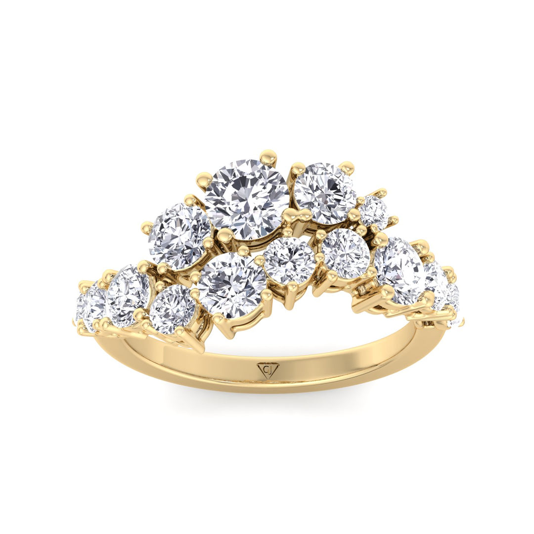 Round Shape Graduated Natural Diamond Clustered Ring