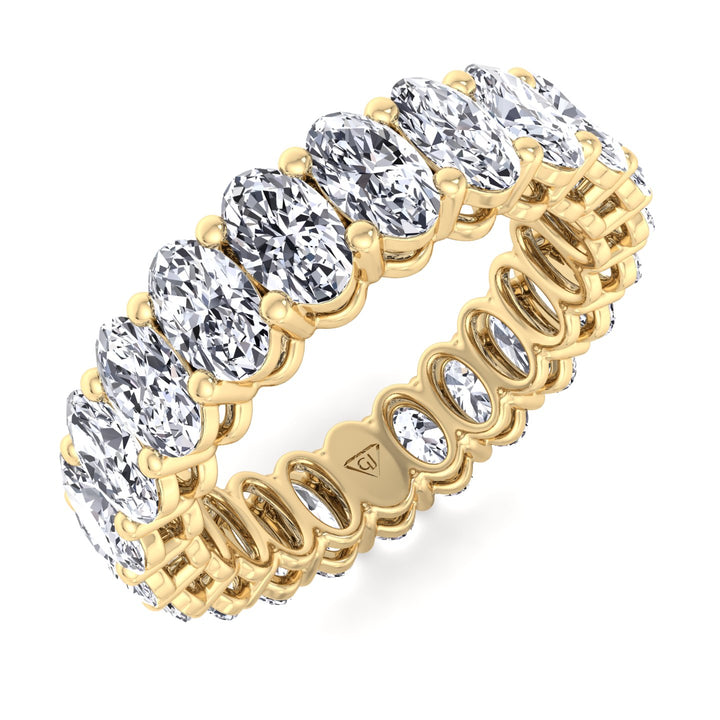 oval-cut-diamond-eternity-band-in-solid-yellow-gold