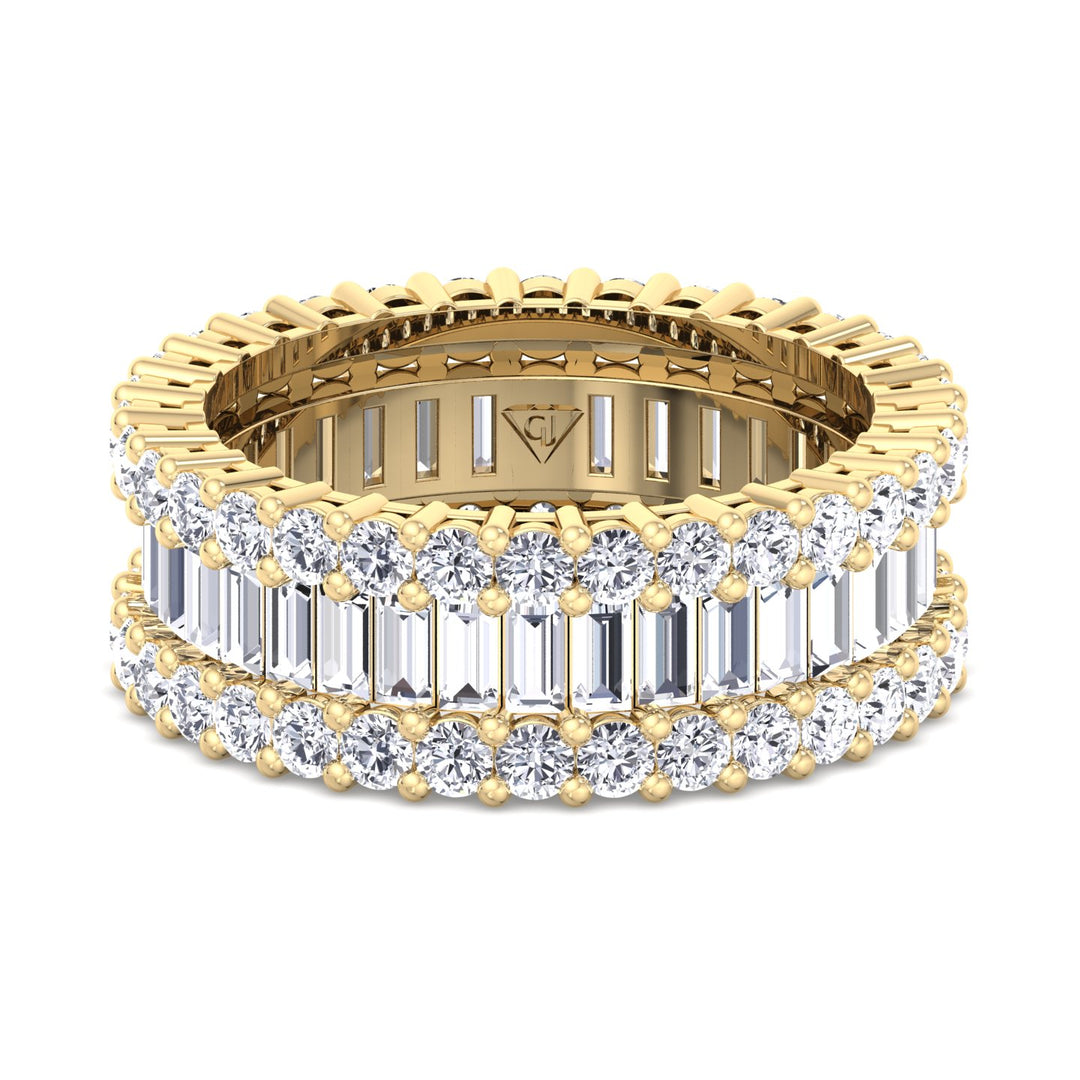 round-cut-and-baguette-cut-diamond-ring-yellow-gold