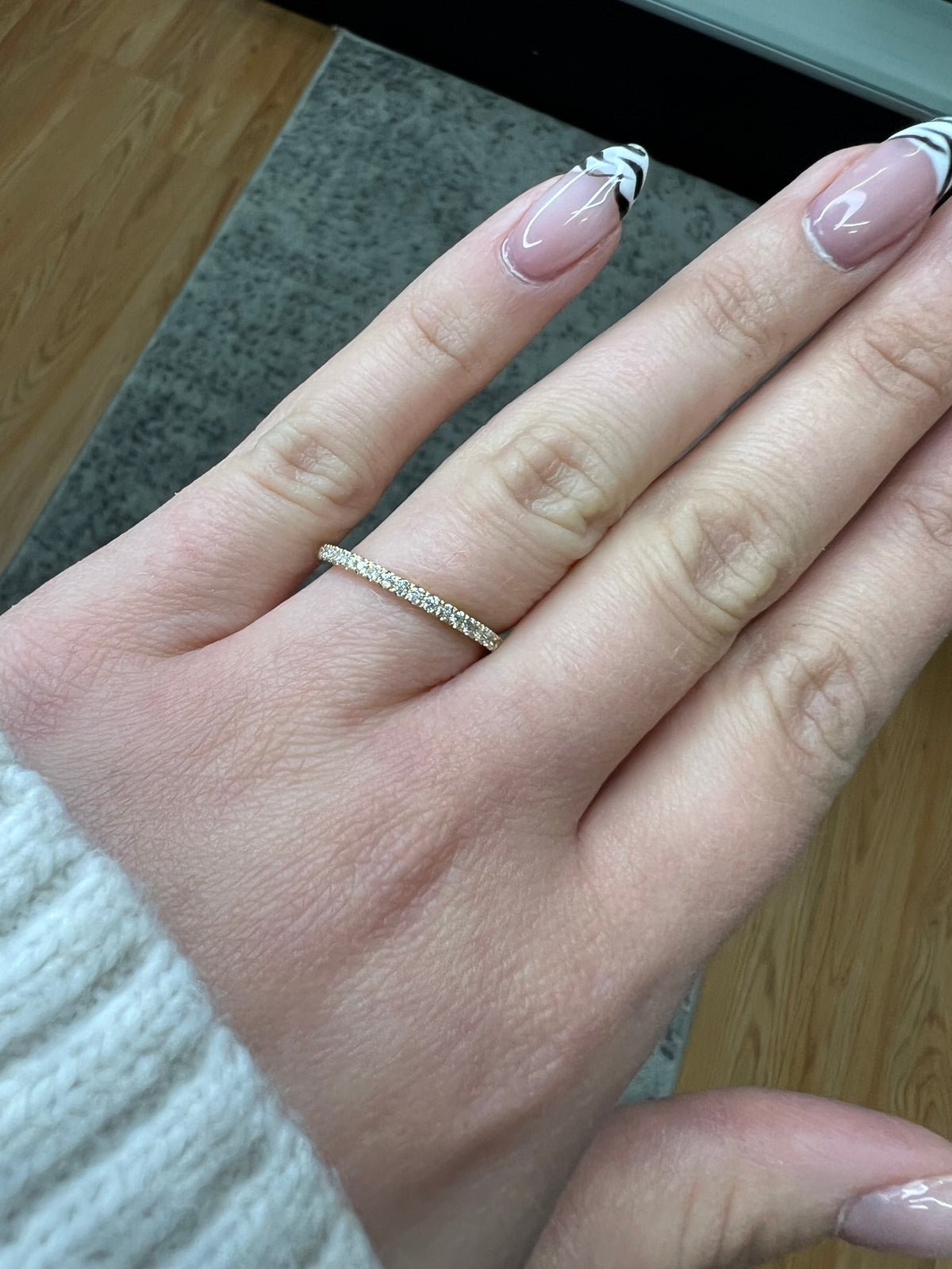 0.25-carat-round-cut-diamond-dainty-band-in-solid-yellow-gold