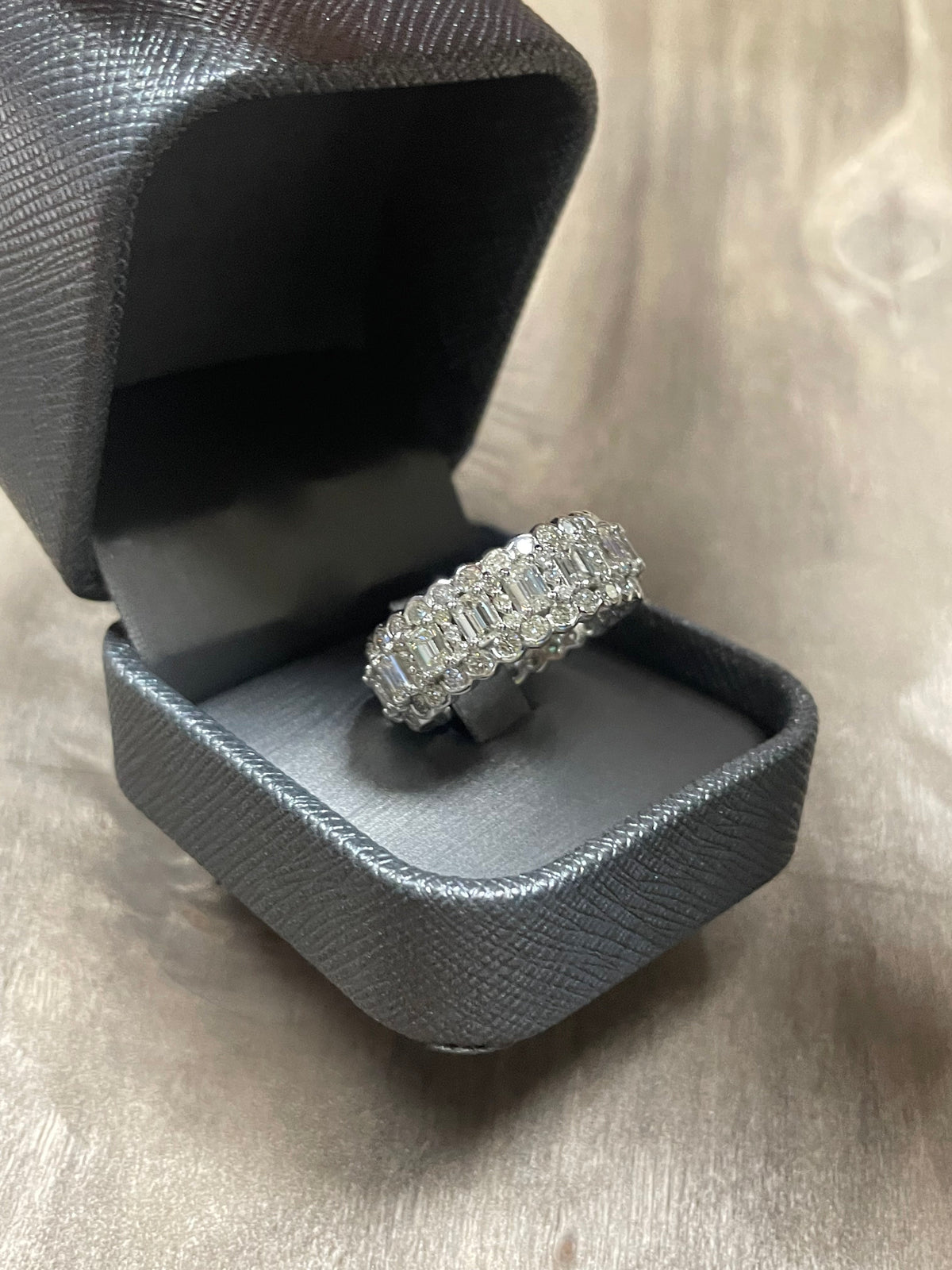 Trento - Round and Emerald Stacked Eternity Band - Gem Jewelers Co