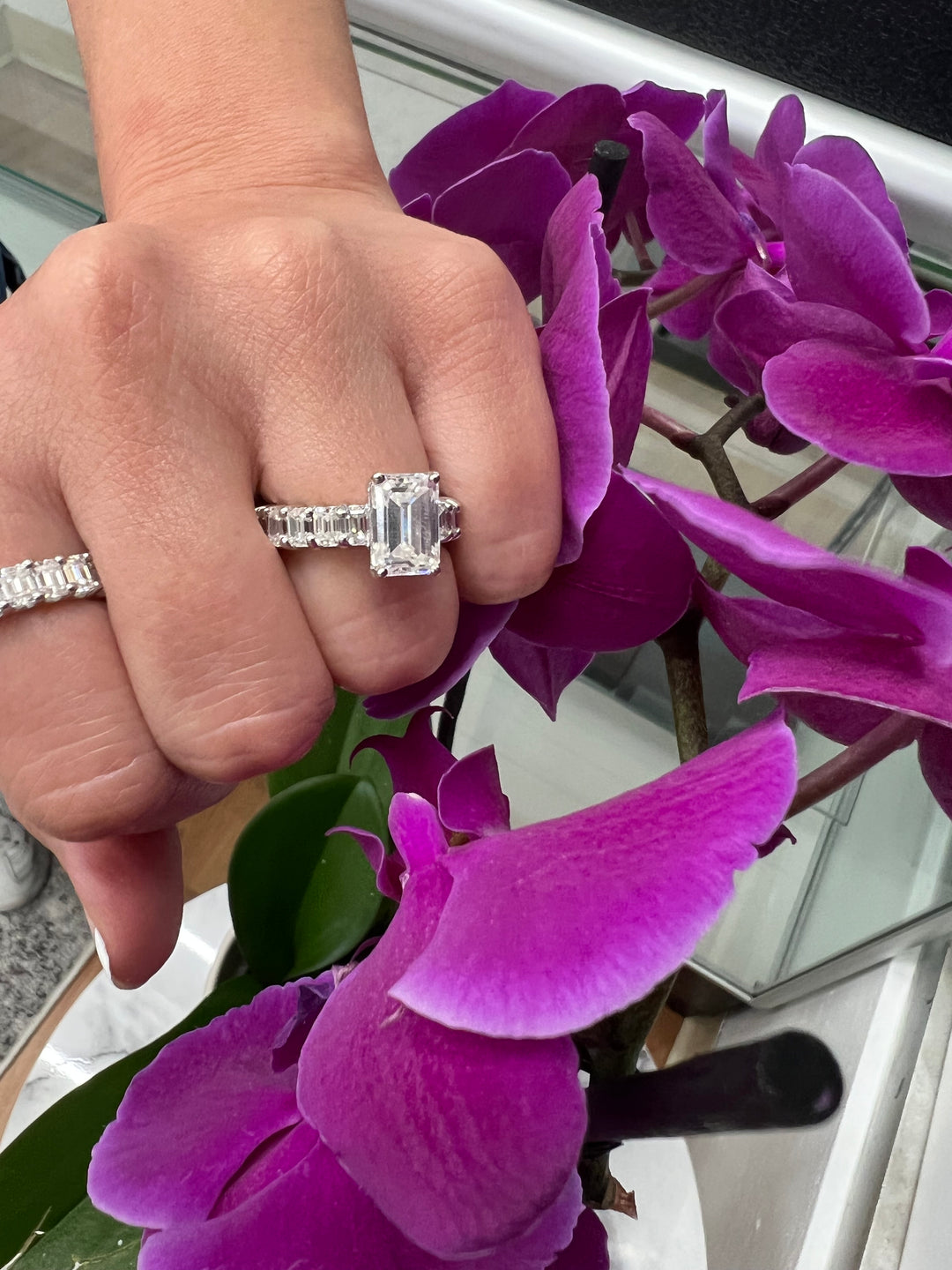  4-carat-emerald-cut-diamond-eternity-engagement-ring-u-prong-setting-in-white-gold