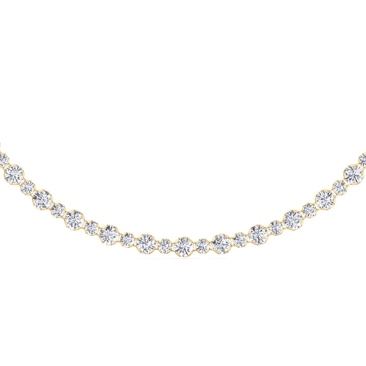  alternating-size-diamond-tennis-necklace-in-yellow-gold