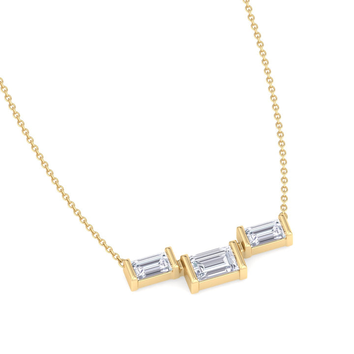 diamond-baguette-pendant-necklace-in-yellow-gold